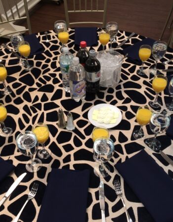 Le Tableau – Linen Rentals