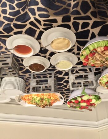 Le Tableau – Linen Rentals