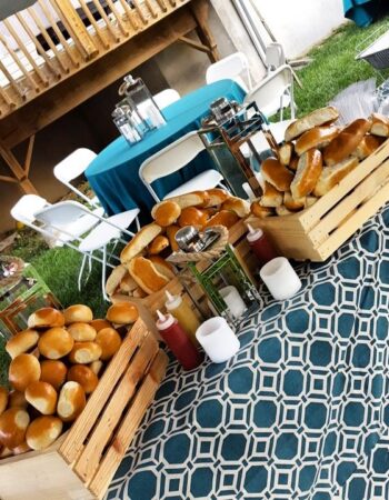 Le Tableau – Linen Rentals