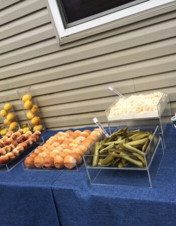 Le Tableau – Linen Rentals