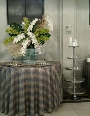 Le Tableau – Linen Rentals